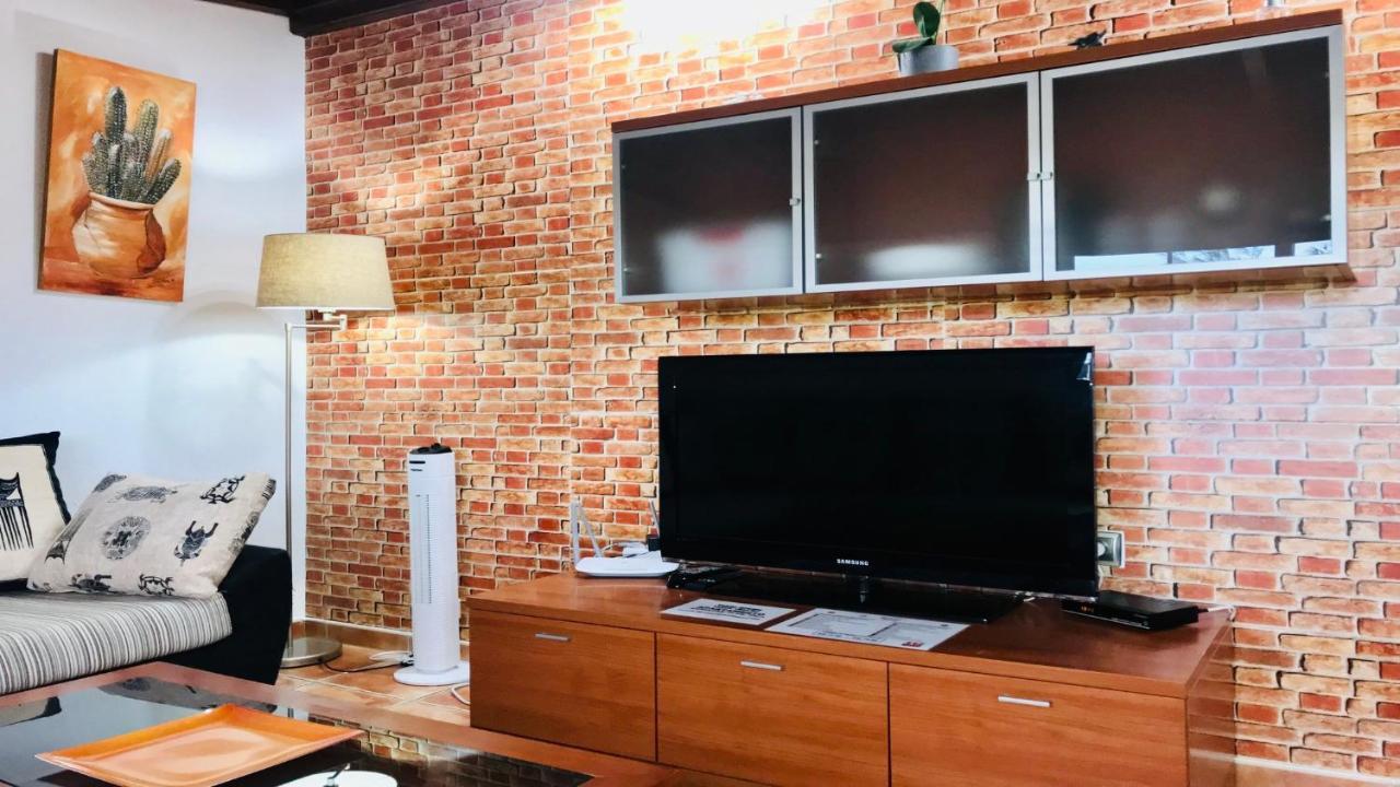Апартаменты Blue Azure Powered By Solymarcalma Коста Калма Экстерьер фото